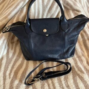 Longchamp Elegant dark blue Leather Handbag